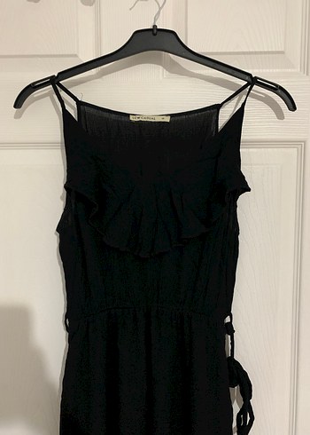 LC Waikiki Siyah Uzun İnce Askılı Gotik Elbise