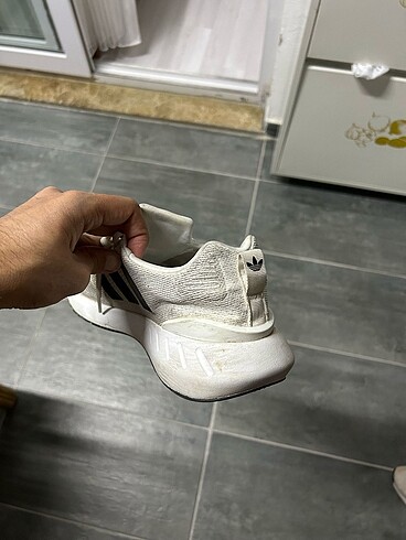 42.5 Beden Orijinal Adidas erkek ayakkabı