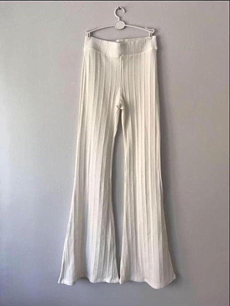 Bershka Beyaz pantolon 