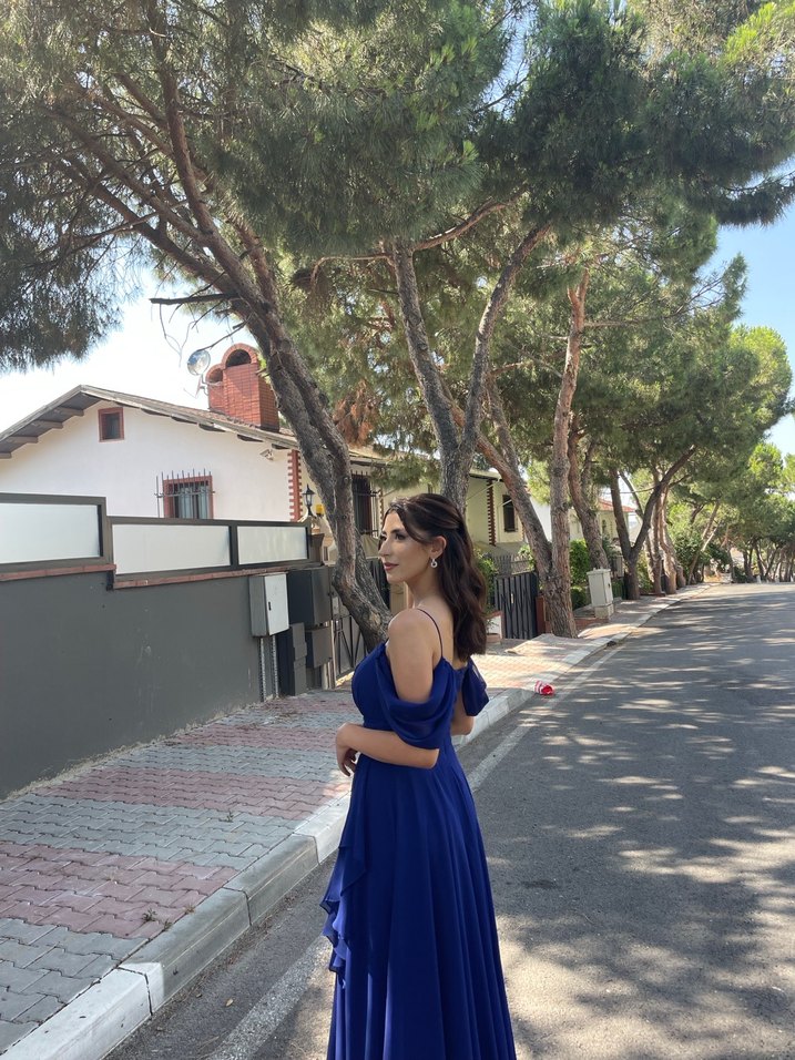 Mavi Uzun Drapeli Kayık Yaka Abiye Elbise - Görsel 5