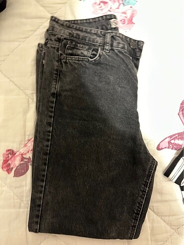 Siyah mom jean
