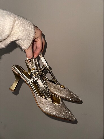 Kısa topuklu Stiletto