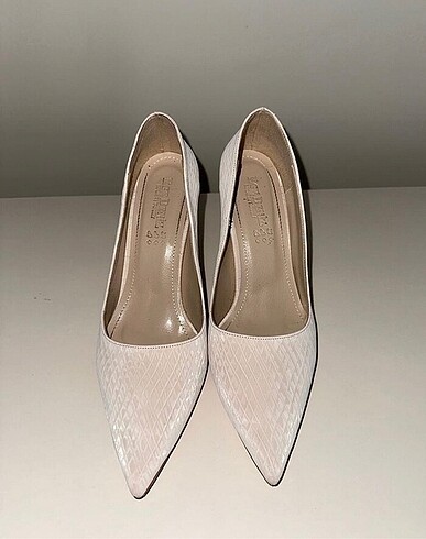 37 Beden beyaz Renk Stiletto
