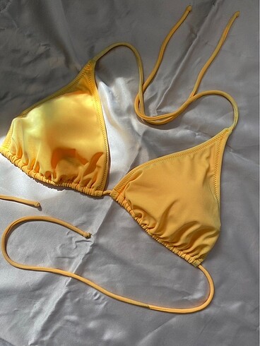 Bikini üstü