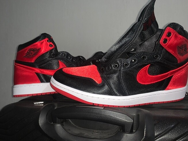 44 Beden Air Jordan 1 (pazarlık vardır)