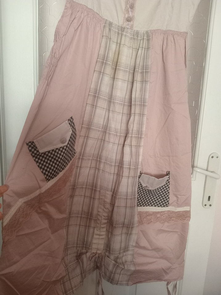 pastel tonlarda tesettür elbise - Görsel 2