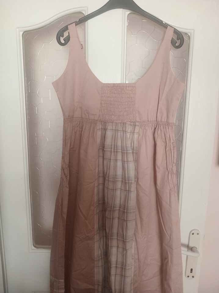 pastel tonlarda tesettür elbise - Görsel 5