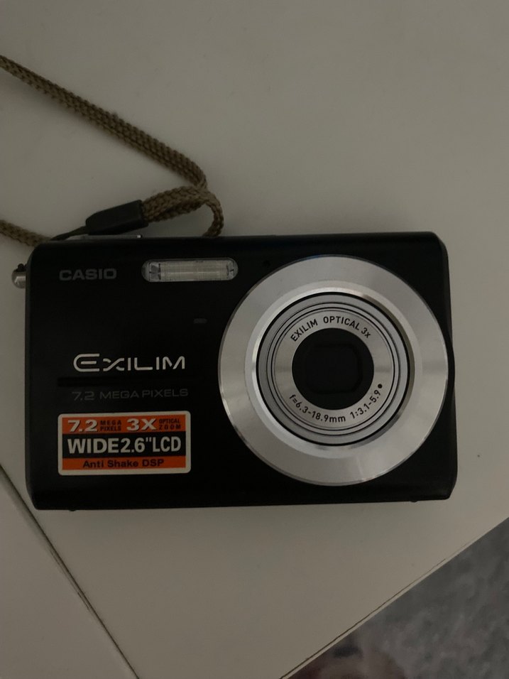 Siyah Casio Exilim Dijital Kamera - Görsel 2