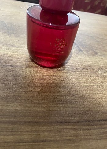 Zara Red Vanilla Candy Kadın Parfümü - Görsel 2