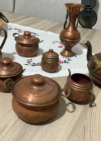 Kahverengi Etnik Desenli Bakır Sofra Takımı