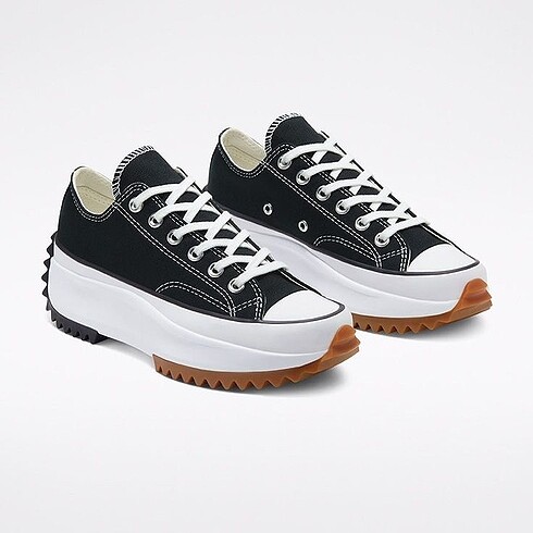 Converse Run Star Hike Classics Low Unisex Sneaker