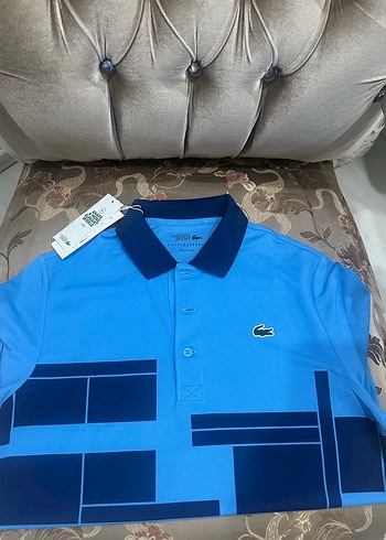 Lacoste m