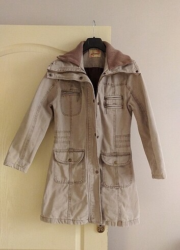 YENİ GİBİ KOT PARKA