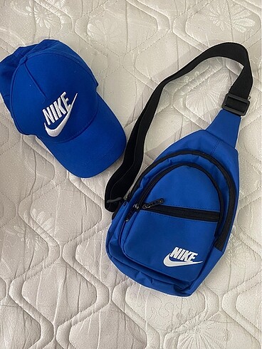 Şapka çanta takımı