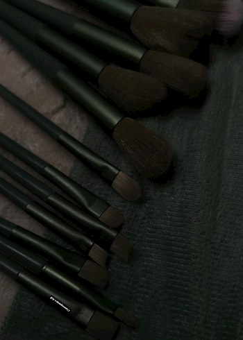 Yeşil Makyaj Fırçası Seti ve Kılıfı - Görsel 2