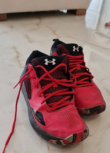 Diğer UNDER ARMOUR