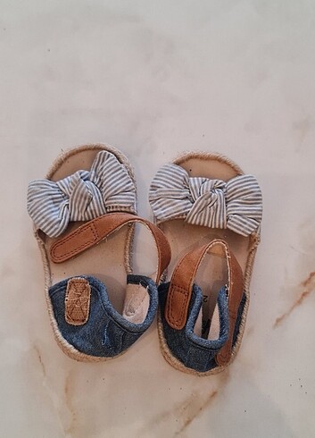 H&M SANDALET