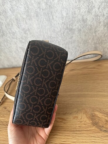 Beden Calvin Klein kahverengi kadın çapraz çanta