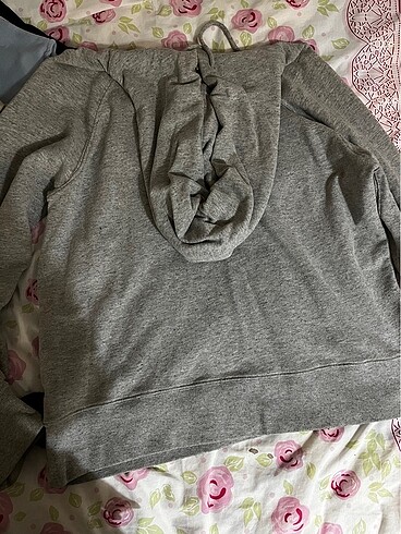 m Beden LEVI?S SWEATSHIRT