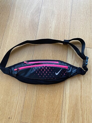 Nike Bel Çantası