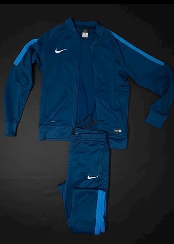 Nike m