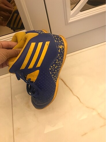 36 Beden lacivert Renk Adidas basket ayakkabısı