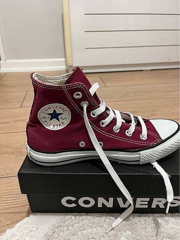 ORİJİNAL***Converse bordo bayan ayakkabı