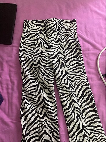 ecrou rahat kumaş zebra desenli pantolon