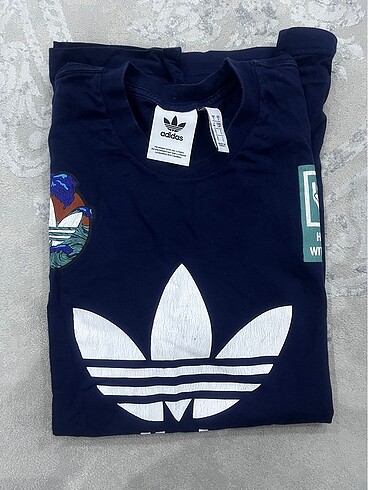 Adidas tişört