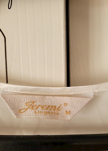 nakışlı saten sabahlık - Görsel 2