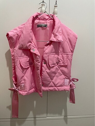 pembe crop spor yelek kurdeleli