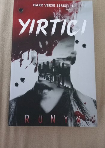 Yırtıcı - Dark Verse Serisi 1