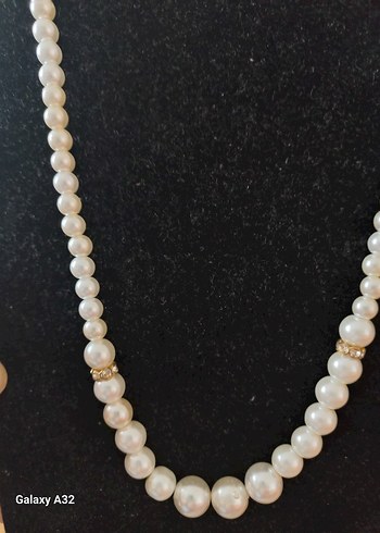 İNCİ ETİKETLİ - Görsel 2