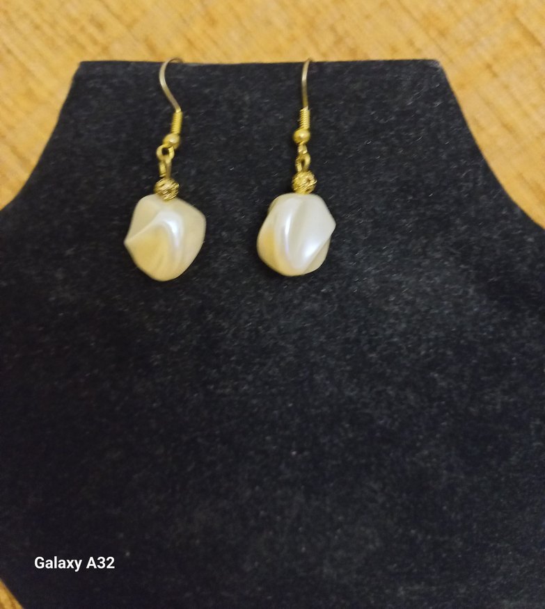 KÜPE ETIKETLI - Görsel 2