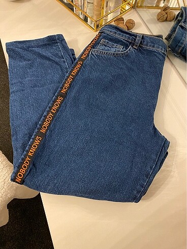 Jean mom