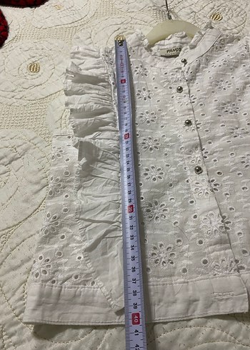 Düğmeli Beyaz Nakışlı Kısa Kollu Kadın Gömlek - Görsel 5