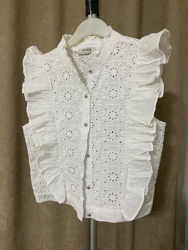 Düğmeli Beyaz Nakışlı Kısa Kollu Kadın Gömlek - Görsel 2