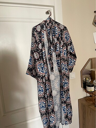 Saten kimono