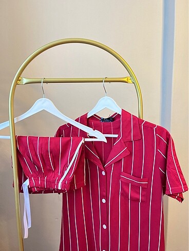 Şortlu kısa kollu Pijama takımı