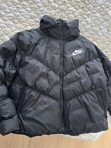 mont nike