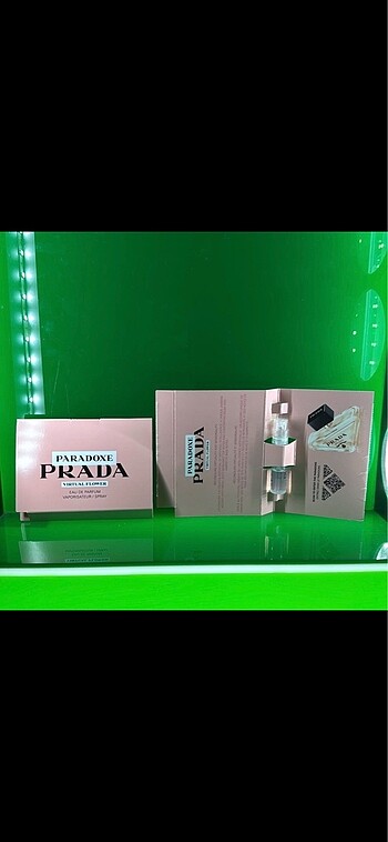 Prada paradoxe virtual flower edp sample