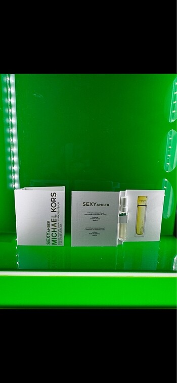 Michael kors sexy amber sample