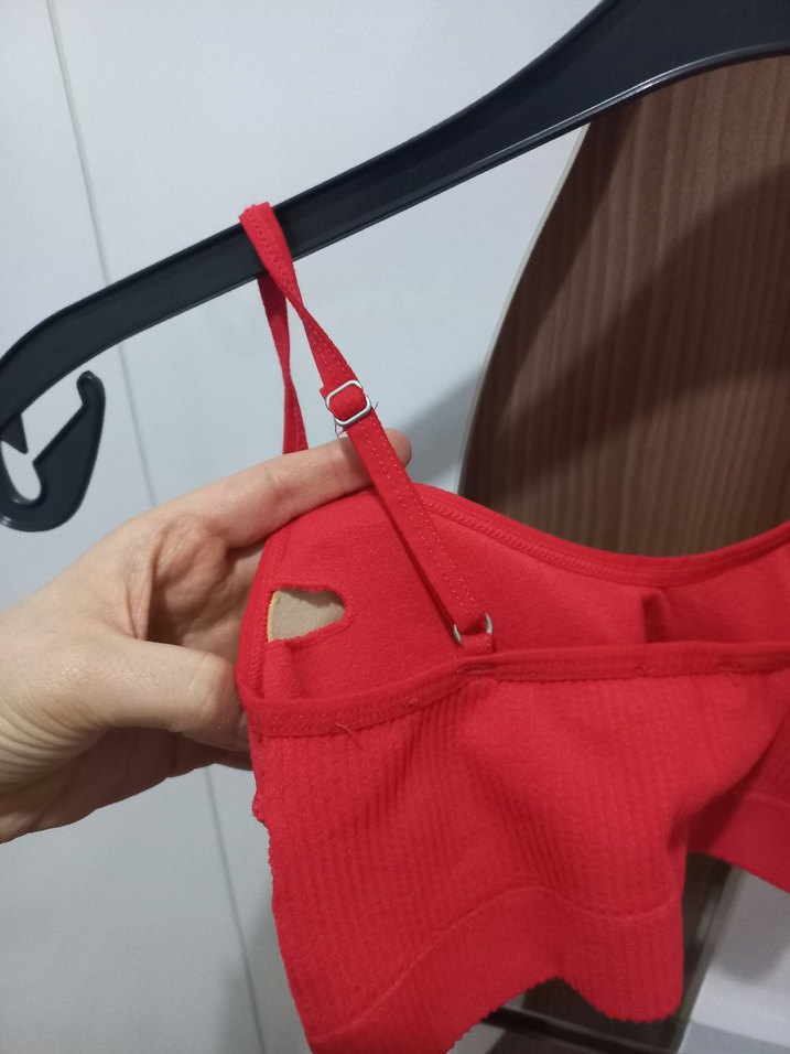 Kırmızı Göğüs Pedli Seamless Crop Atlet - Görsel 4