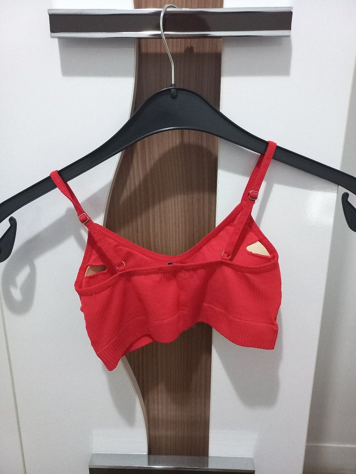 Kırmızı Göğüs Pedli Seamless Crop Atlet - Görsel 2
