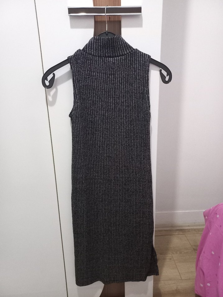 Siyah Simli Yüksek Yaka Triko Elbise - Görsel 2