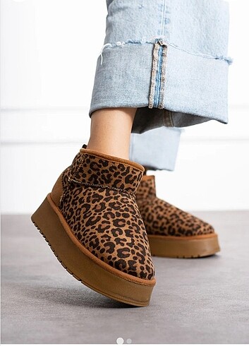 Leopar Desenli Platform Süet Bot