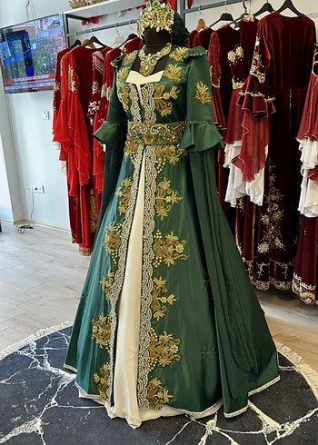 36 Beden yeşil Renk Satılık kaftan
