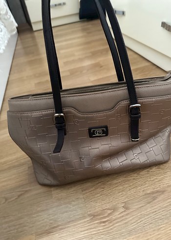 Pierre Cardin Bej Deri Kadın Çanta Siyah Tokalı