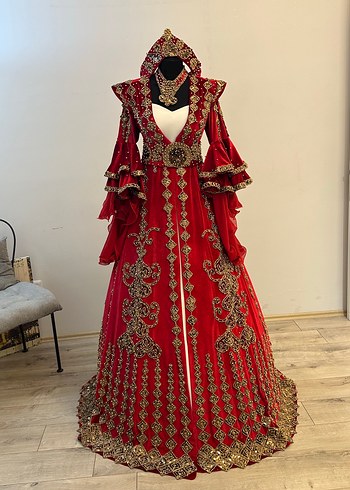 44 Beden altın Renk Satılık kaftan-bindallı
