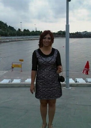 Siyah Dantel Detaylı Midi Elbise - Görsel 2